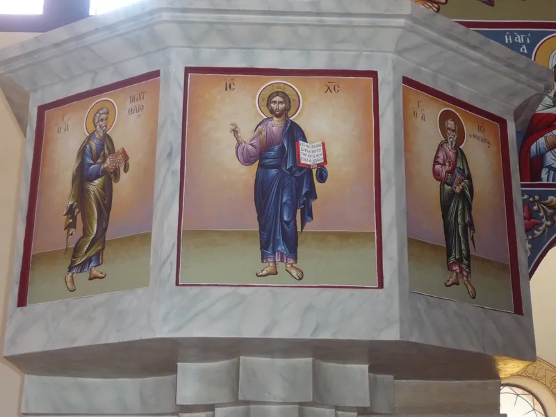 Γενική άποψη αγιογραφημένου Ιερού Ναού